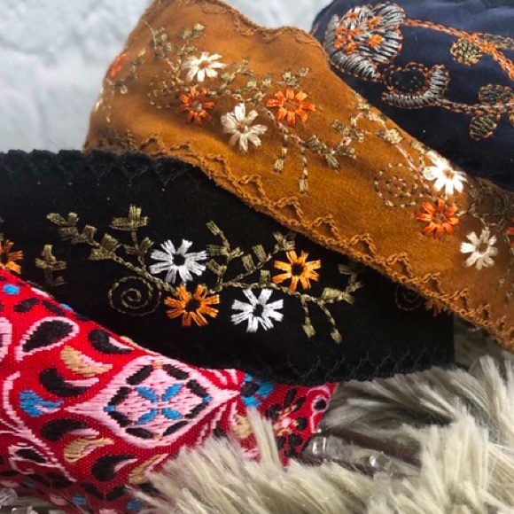 Embroidered Headbands Bundle (4) - Picture 1 of 4